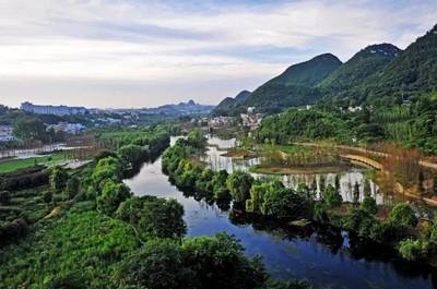国庆5天精品贵州之旅 探秘荔波小七孔、黄果树瀑布与西江千户苗寨